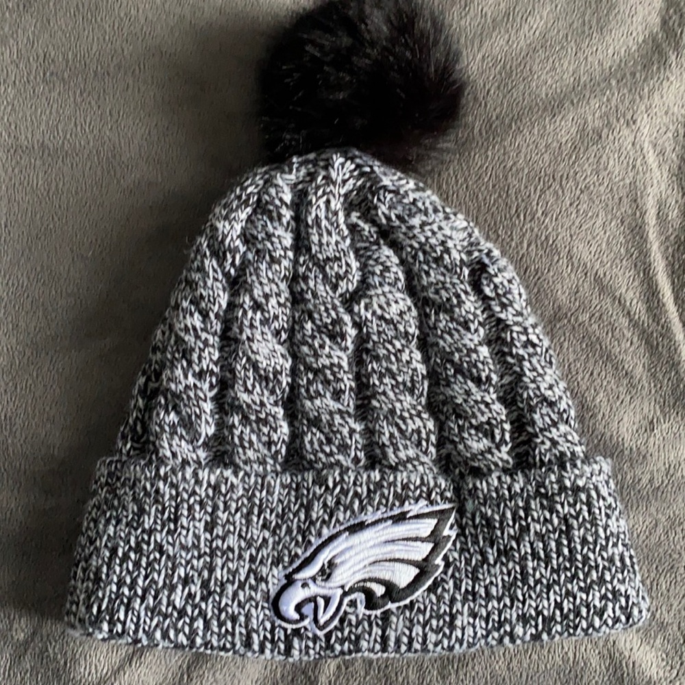 New Era NFL Phila Eagles lined knit winter hat with pom